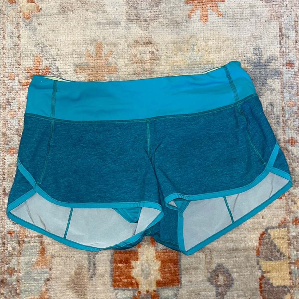Lululemon Size 4 Blue/Turquoise Speed Up Shorts (2.5 inseam)